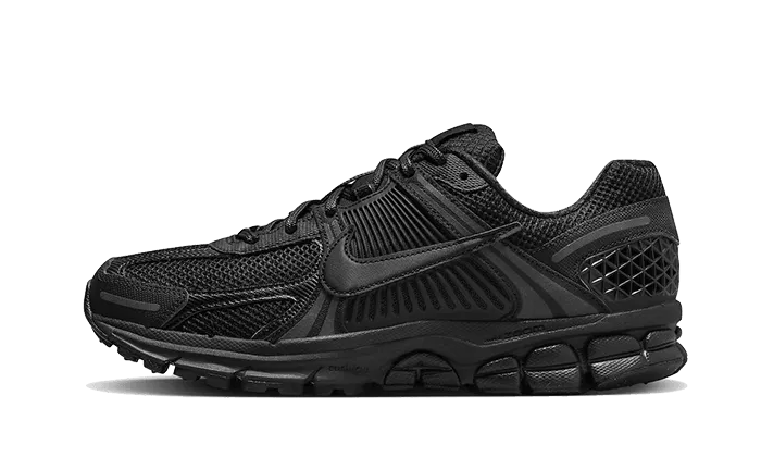 Hill - running Comfort Fit System Vomero 5 Triple Black
