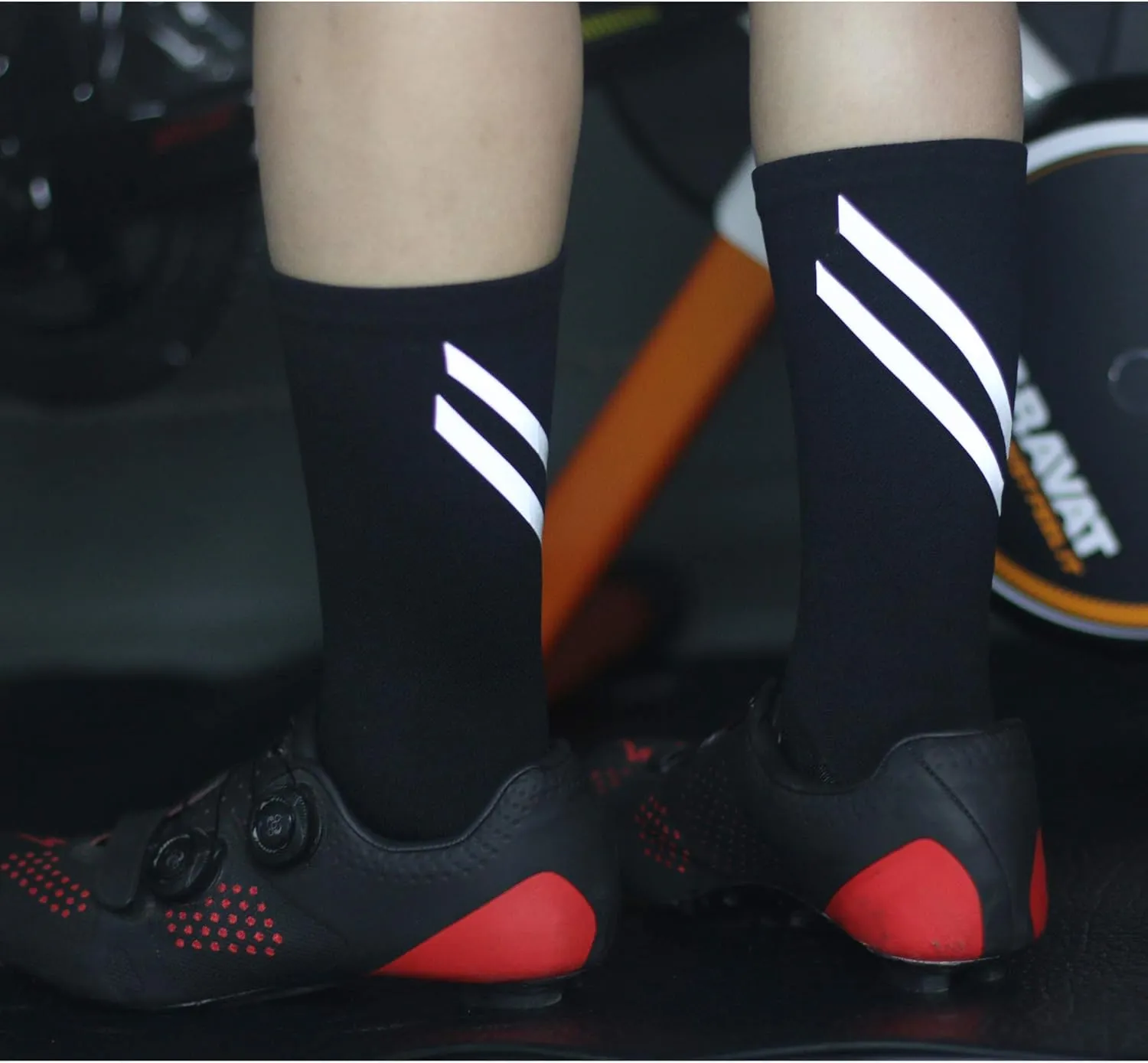 VWU Mens Womens Sports Socks Athletic Socks for Running Cycling Basketball Hiking Crew