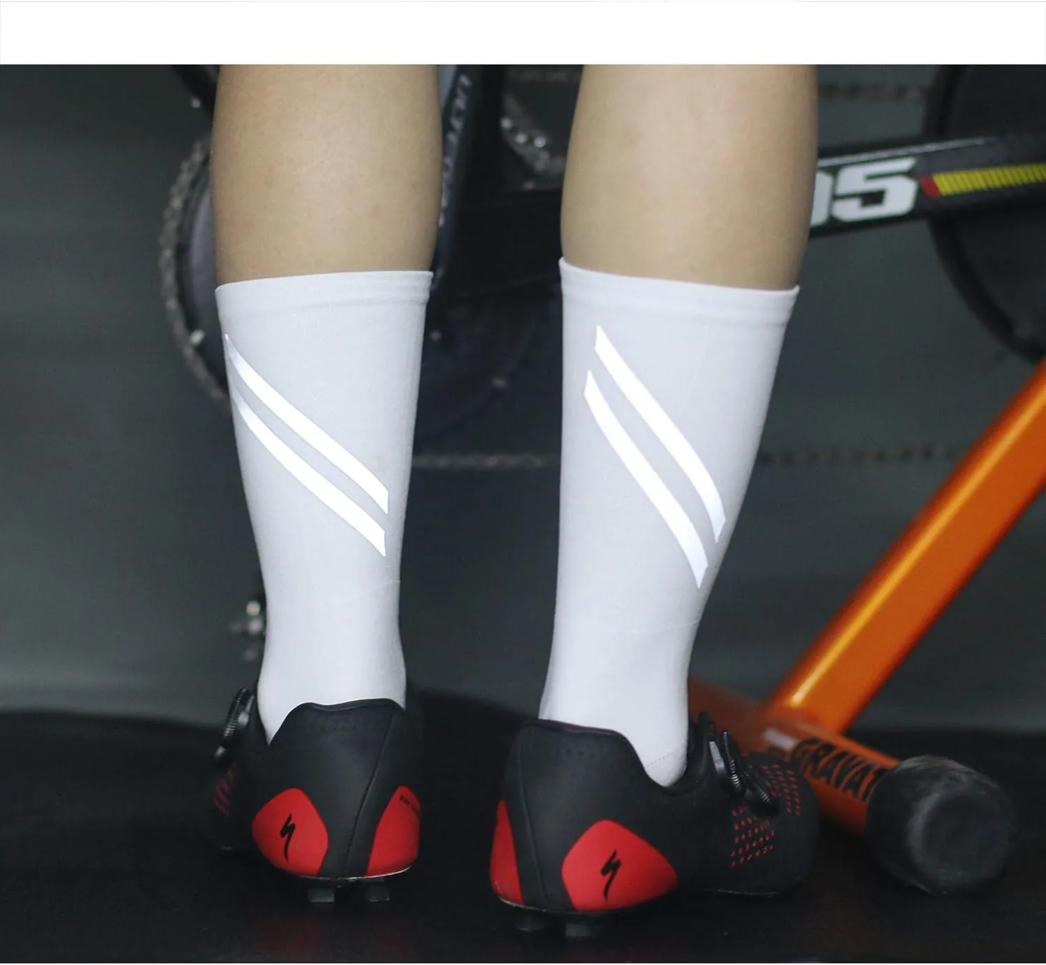 VWU Mens Womens Sports Socks Athletic Socks for Running Cycling Basketball Hiking Crew