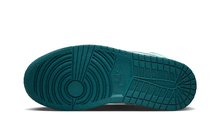 Air Jordan 1 Mid Bleached Turquoise morning run High Traction Grip