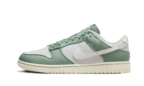 Fitness Friendly Anatomical Contour Footbed Dunk Low Mica Green