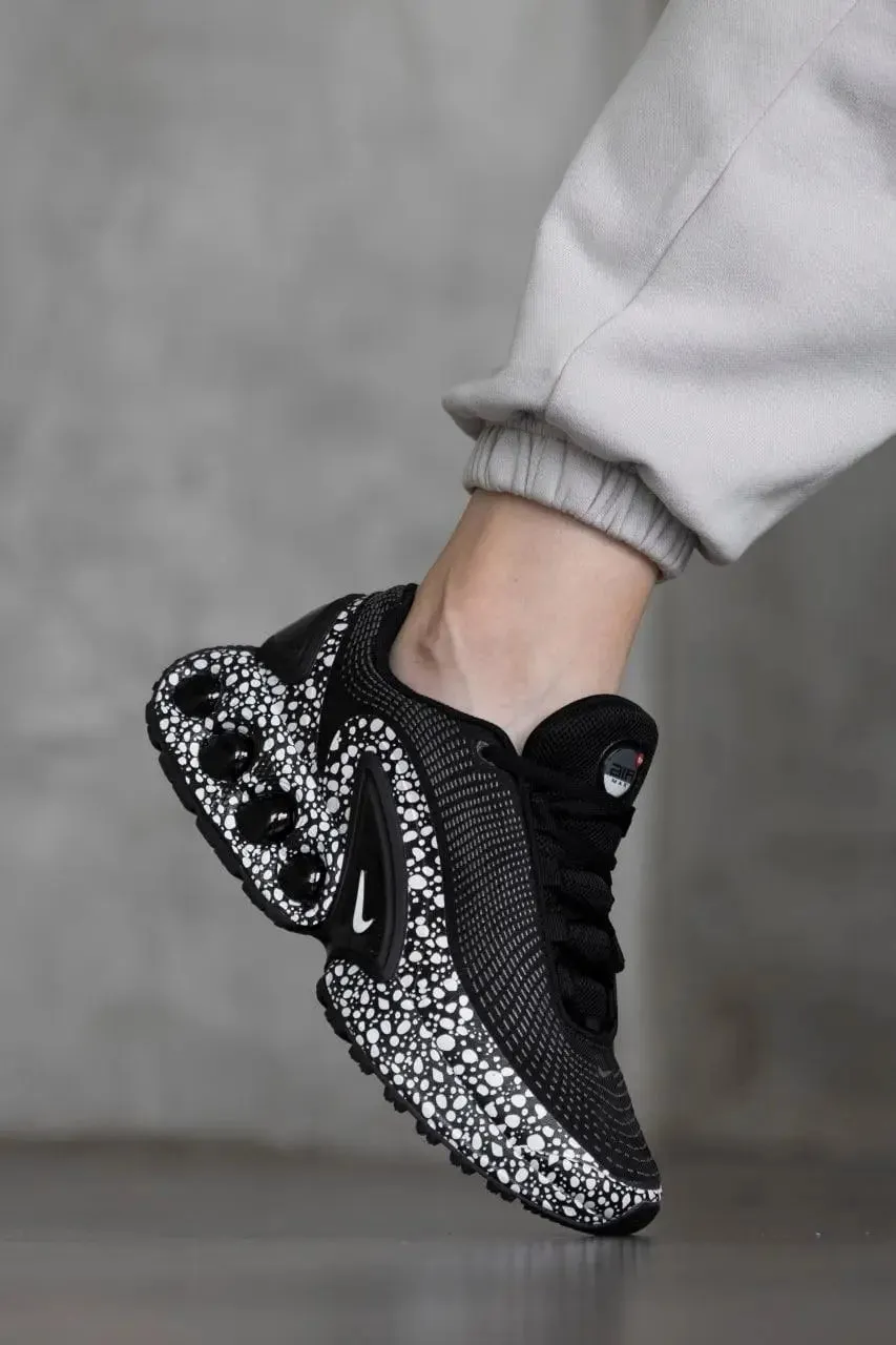 Nike Air Max Dn Premium Electric Black/White Ventilated Midsole Design Sneakers Minimalist Design