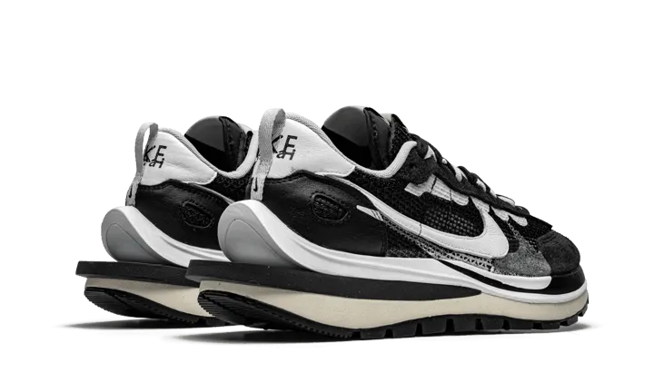 Sprint runner Vaporwaffle Sacai Black White