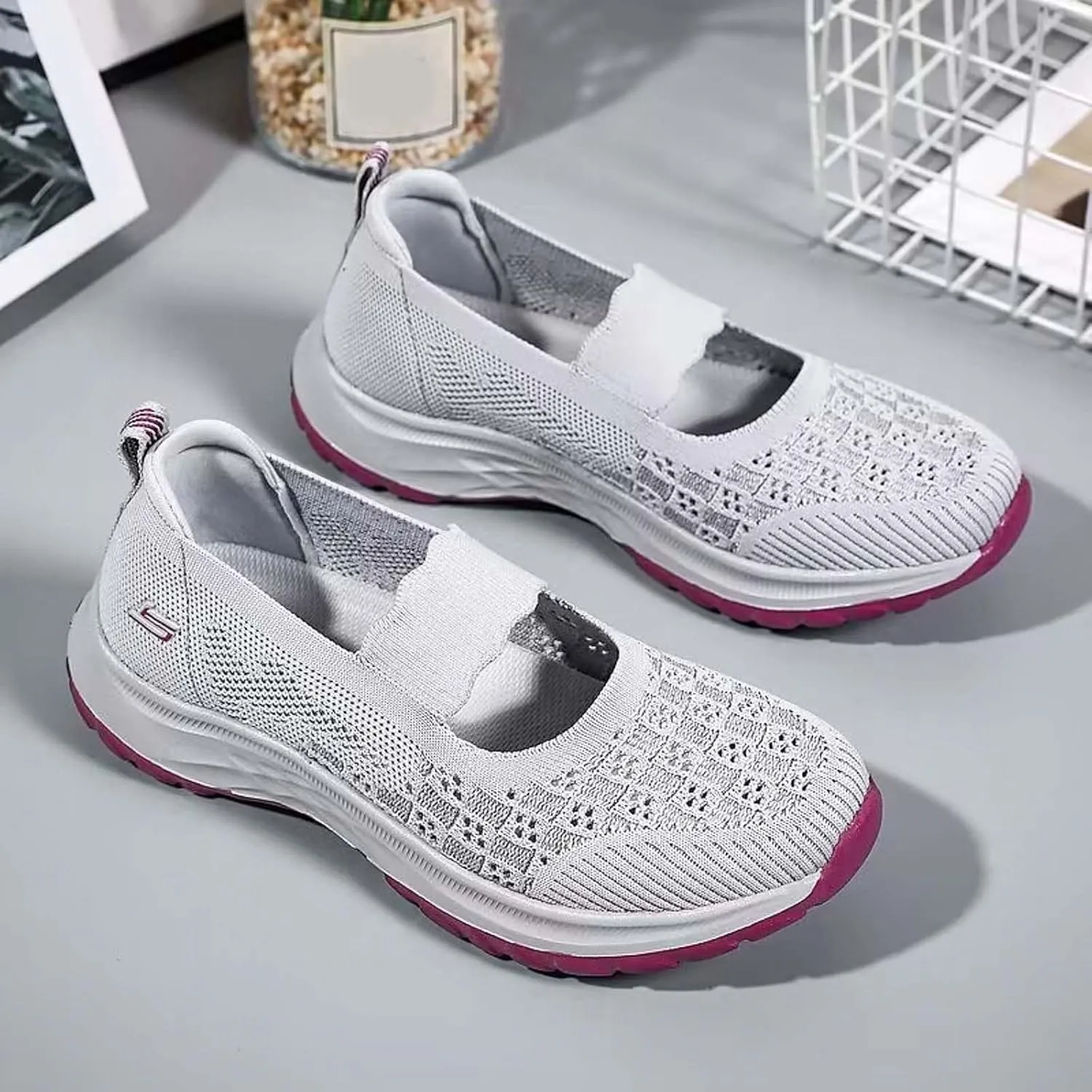 Women's Mesh Sneaker Comfortable Breathable Lightweight Casual Sneaker Wide Width Running Shoes Summer Slip On Walking Shoes