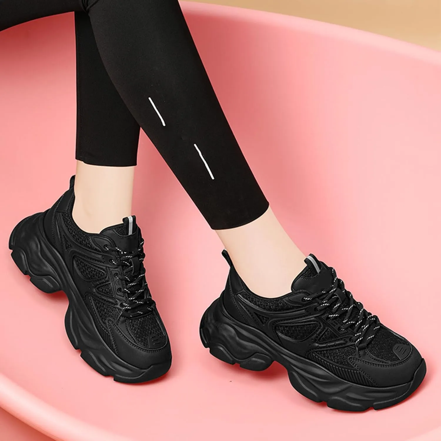 Women's Ultra-Light Sneakers: Breathable Casual Shoes with Thick Sole, Versatile Black Color, Fashion Platform Trainers/Lace-up Design,Black-39