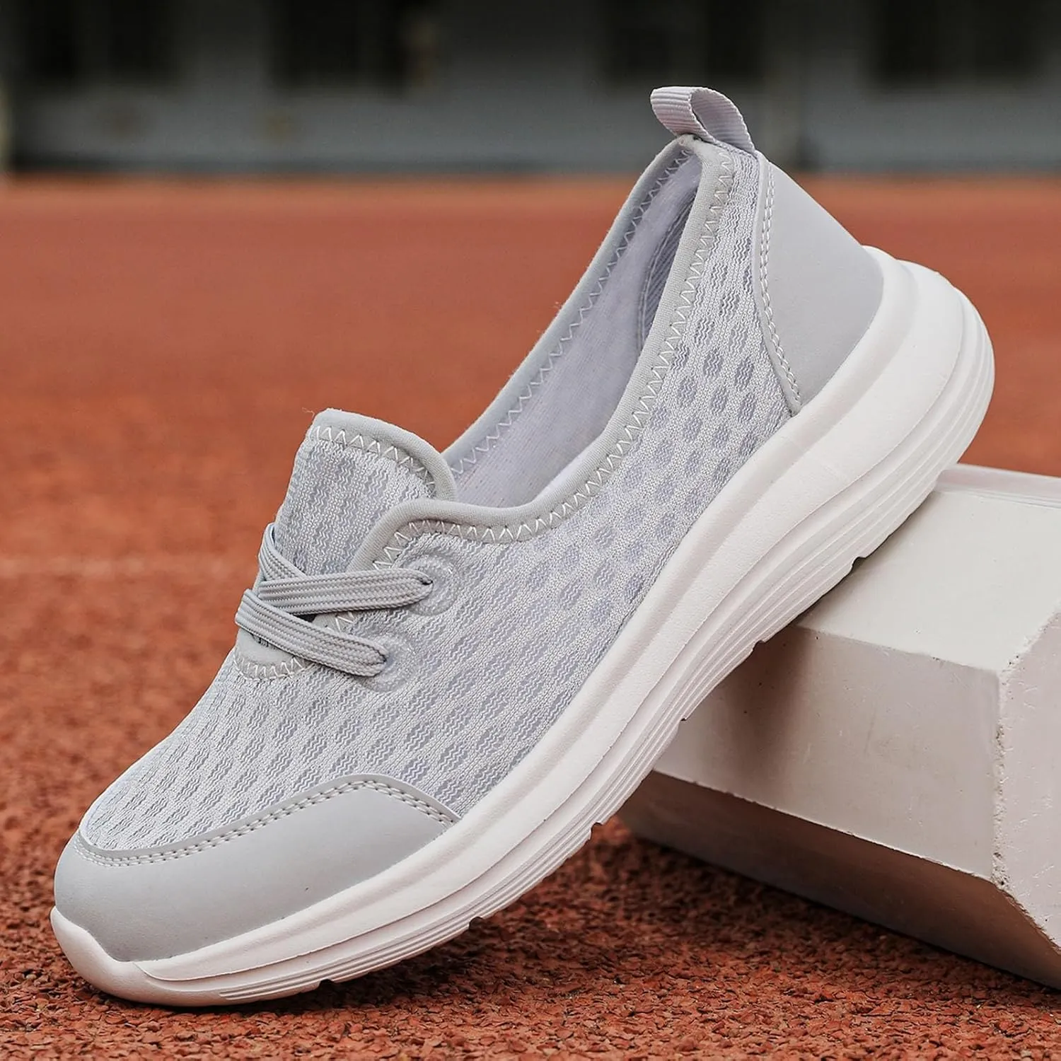 Womens Walking Sneakers Women Lace Up Shoes Flats Casual Shoes Lightweight Work Shoes Breathable Slip Work Trainers