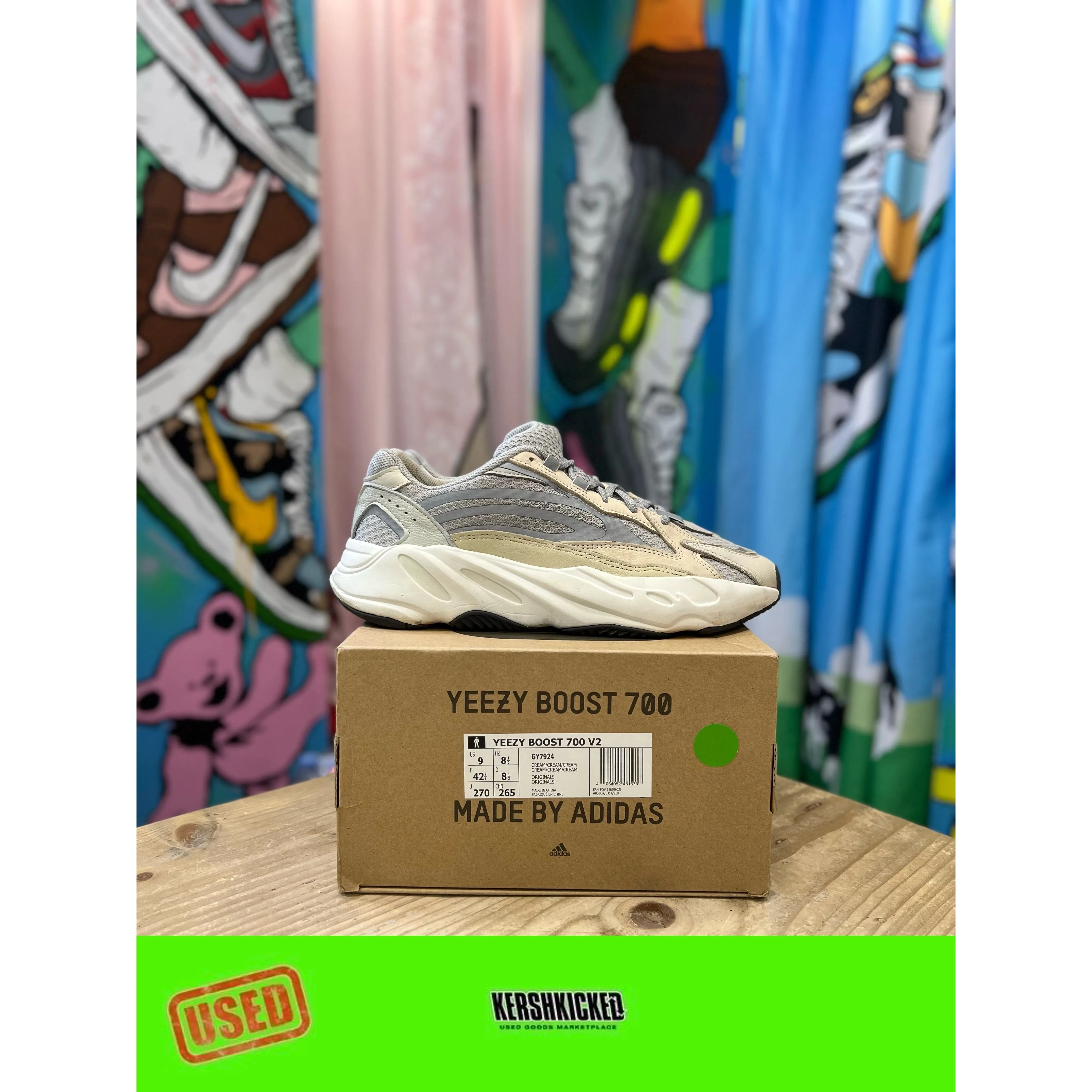Yeezy 700 Cream UK8.5 Movement Ease Timeless Edge