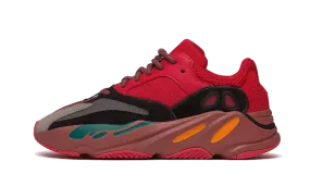 Daily Wear Fashionable Yeezy 700 Hi-Res Red