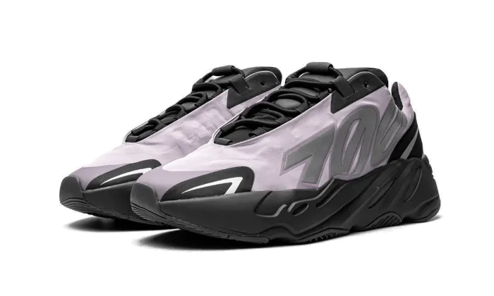 Yeezy 700 MNVN Geode Comfortable Sole Flower Field