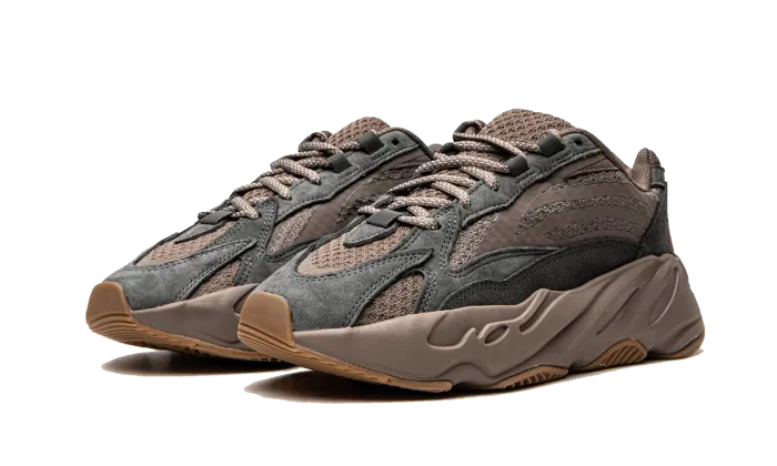 Trendy Look Boat Mood Yeezy 700 V2 Mauve
