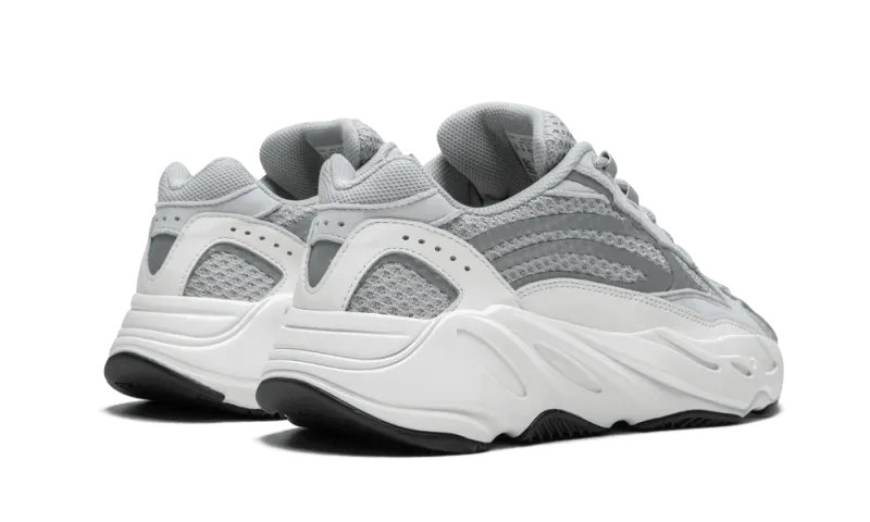 Relax Motion Yeezy 700 V2 Static