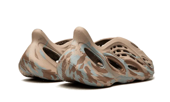 Garden Bed Premium Quality Yeezy Foam RNNR MX Sand Grey