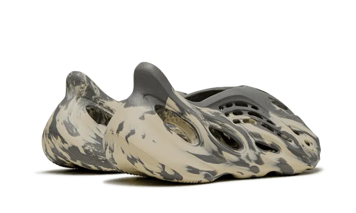 Yeezy Foam RNNR MXT Moon Gray Sky Glow Winery Trip