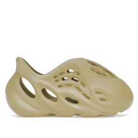 Everyday Slip On Low Maintenance Yeezy Foam RNNR Sulfur (Infants)