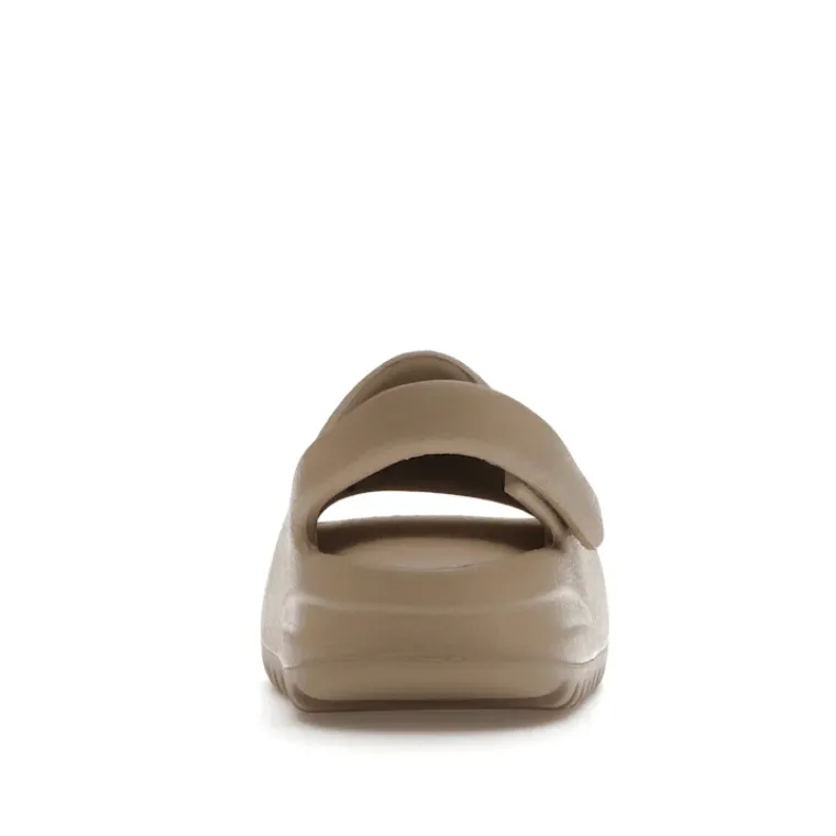 Yeezy Slide Pure (Infants) Breathable Construction