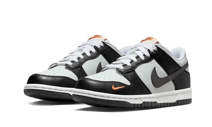 Dunk Low Black Grey Orange Water resistant upper Performance Step