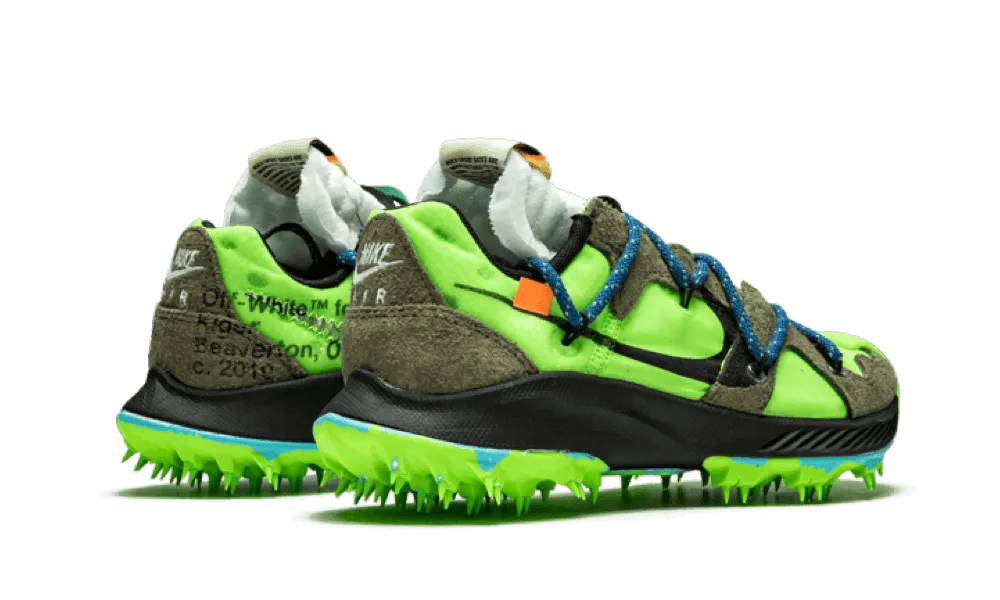 running in banked tracks shoes Zoom Terra Kiger 5 Off-White Volt