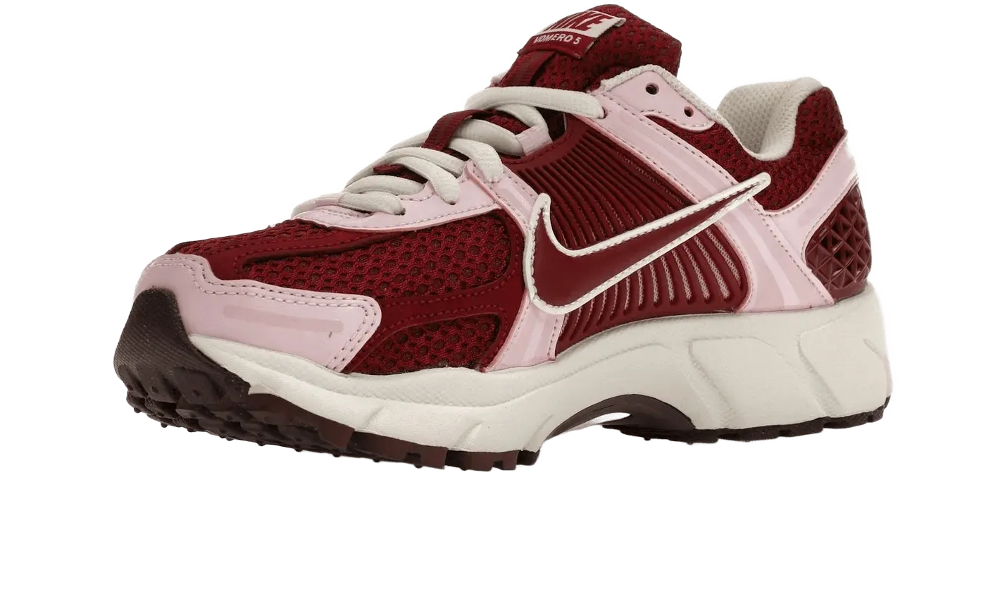 weekend running running shoes for amateur female runners Zoom Vomero 5 Pink Foam Team Red
