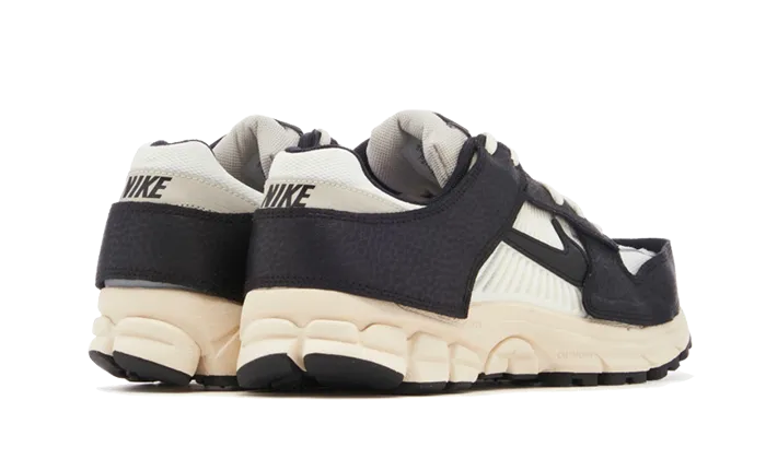 Smooth Transition Heel Casual grip Zoom Vomero 5 Timeless Panda Dunk