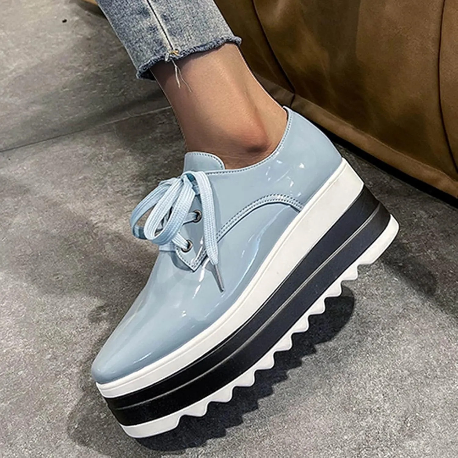 ZSpzx Women Casual Platform Shoes Lace Up Non Slip Solid Color Round Toe Running Shoes Low Top Comfortable Closed Toe Air Cushioned Lightweight Sneakers for Gym Travel Daily Wear